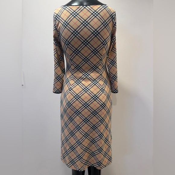 PRELOVED USED AUTHENTIC BURBERRY DRESS - Picture 7 of 7
